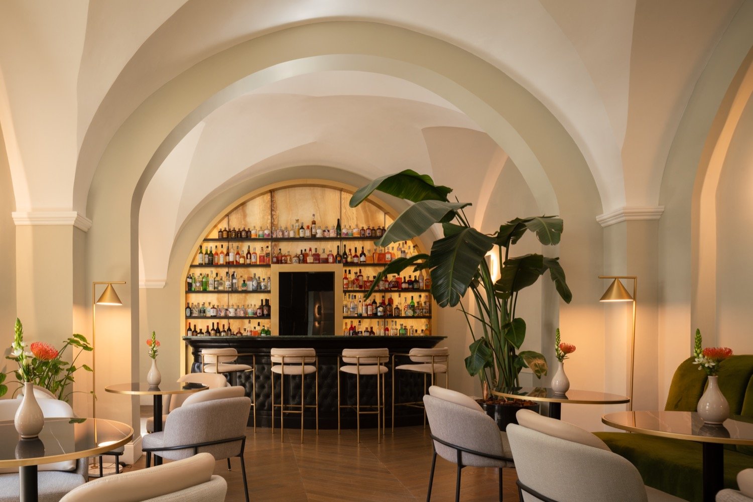 Patria palace, eat & drink