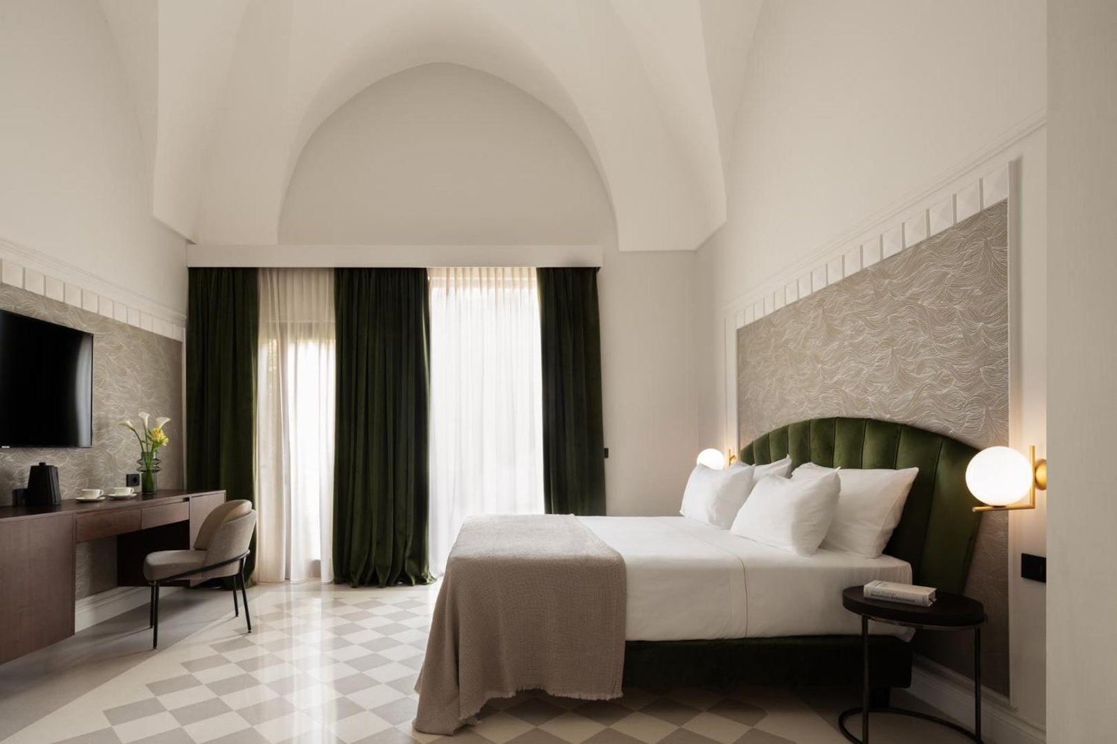 Patria palace, rooms