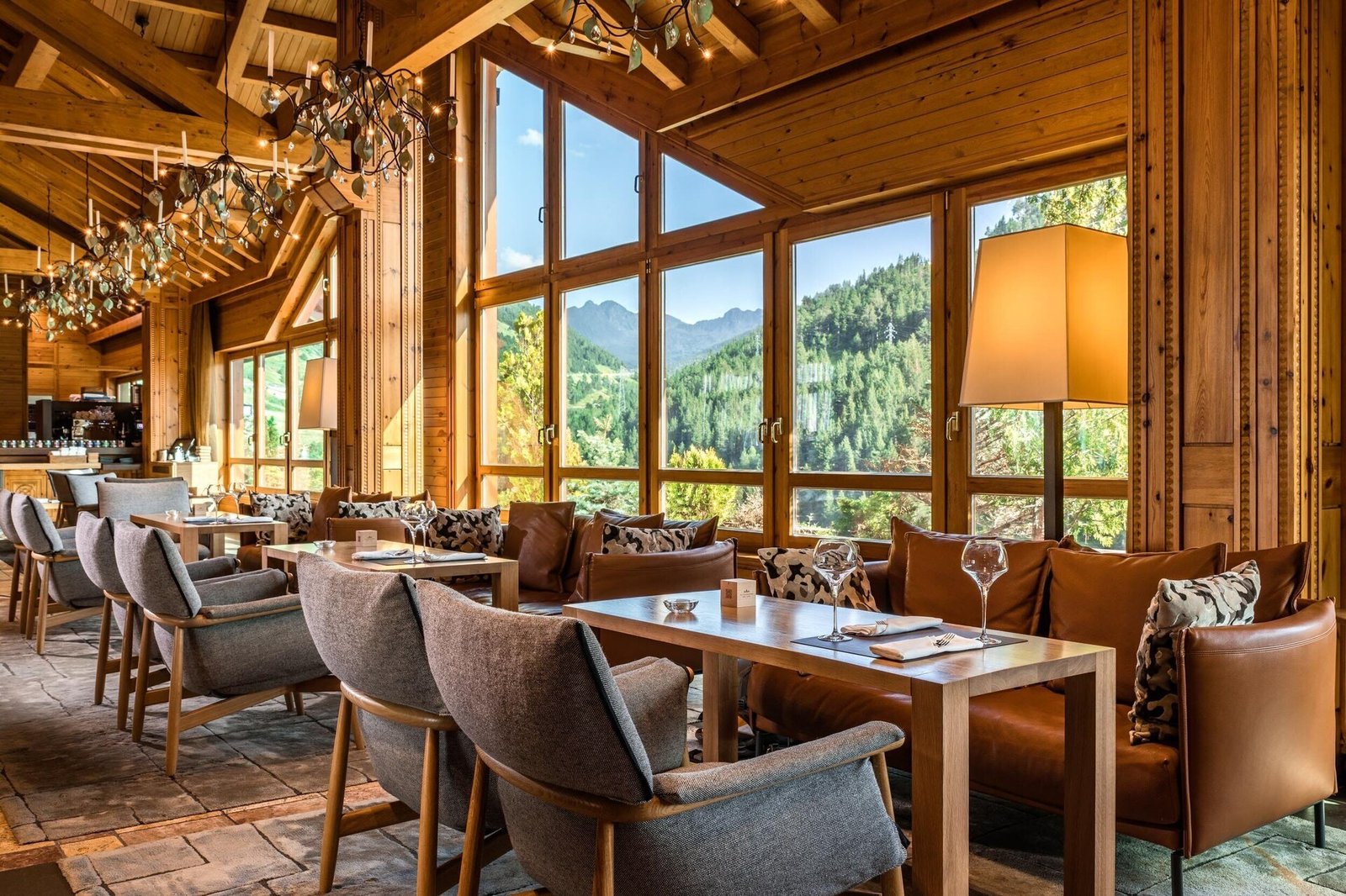 Sport Hotel Hermitage & Spa, at the table