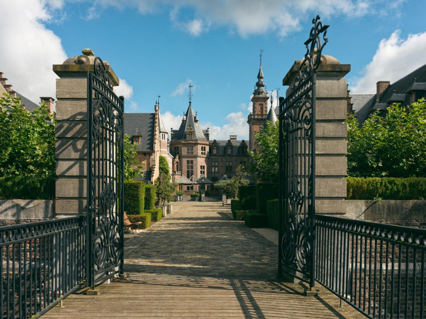 Castle of Ordingen, backstory