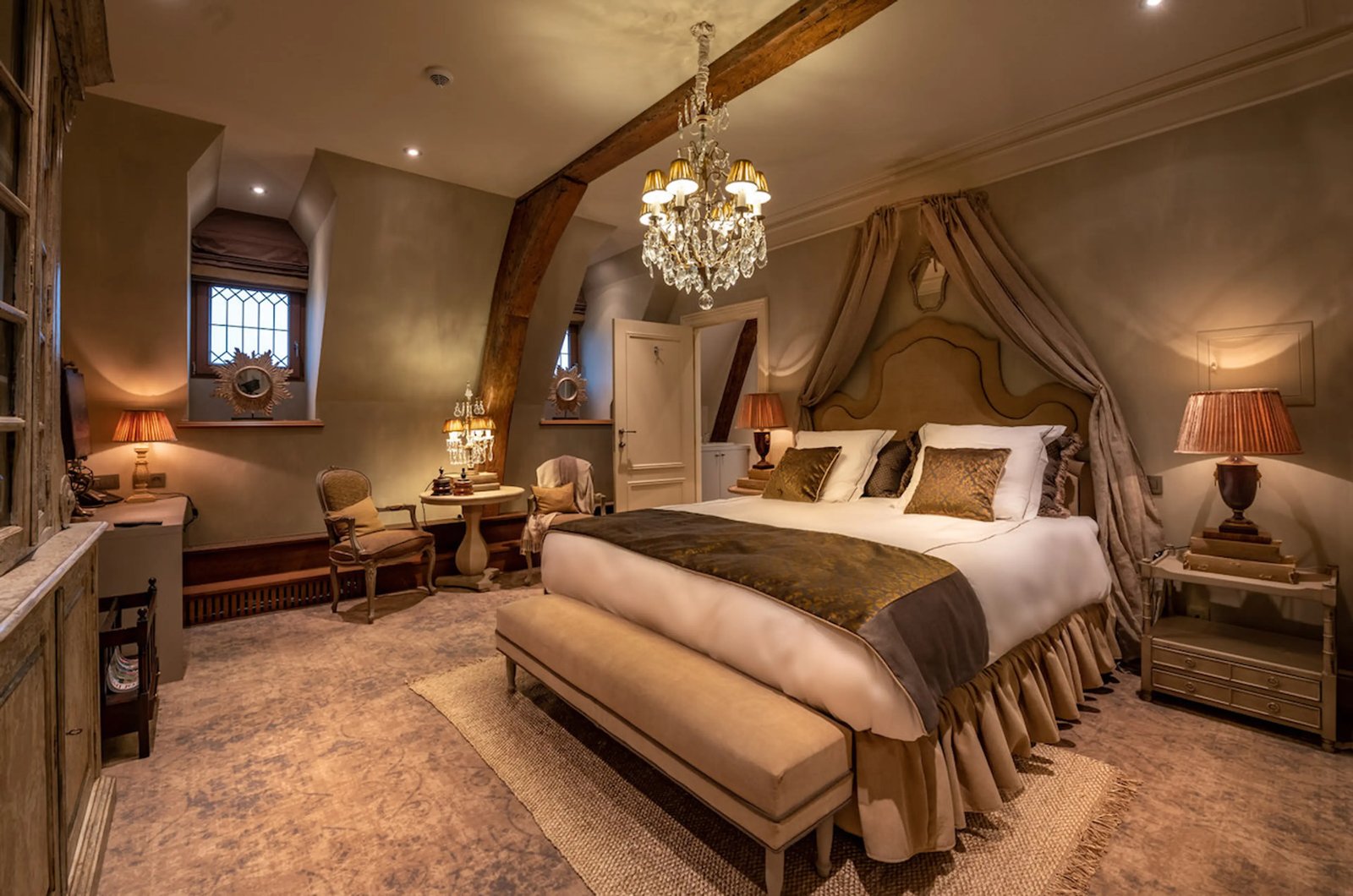 Castle of Ordingen, rooms