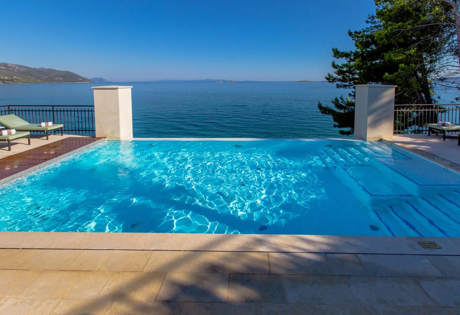 Villa Korta Katarina & Winery, the pool