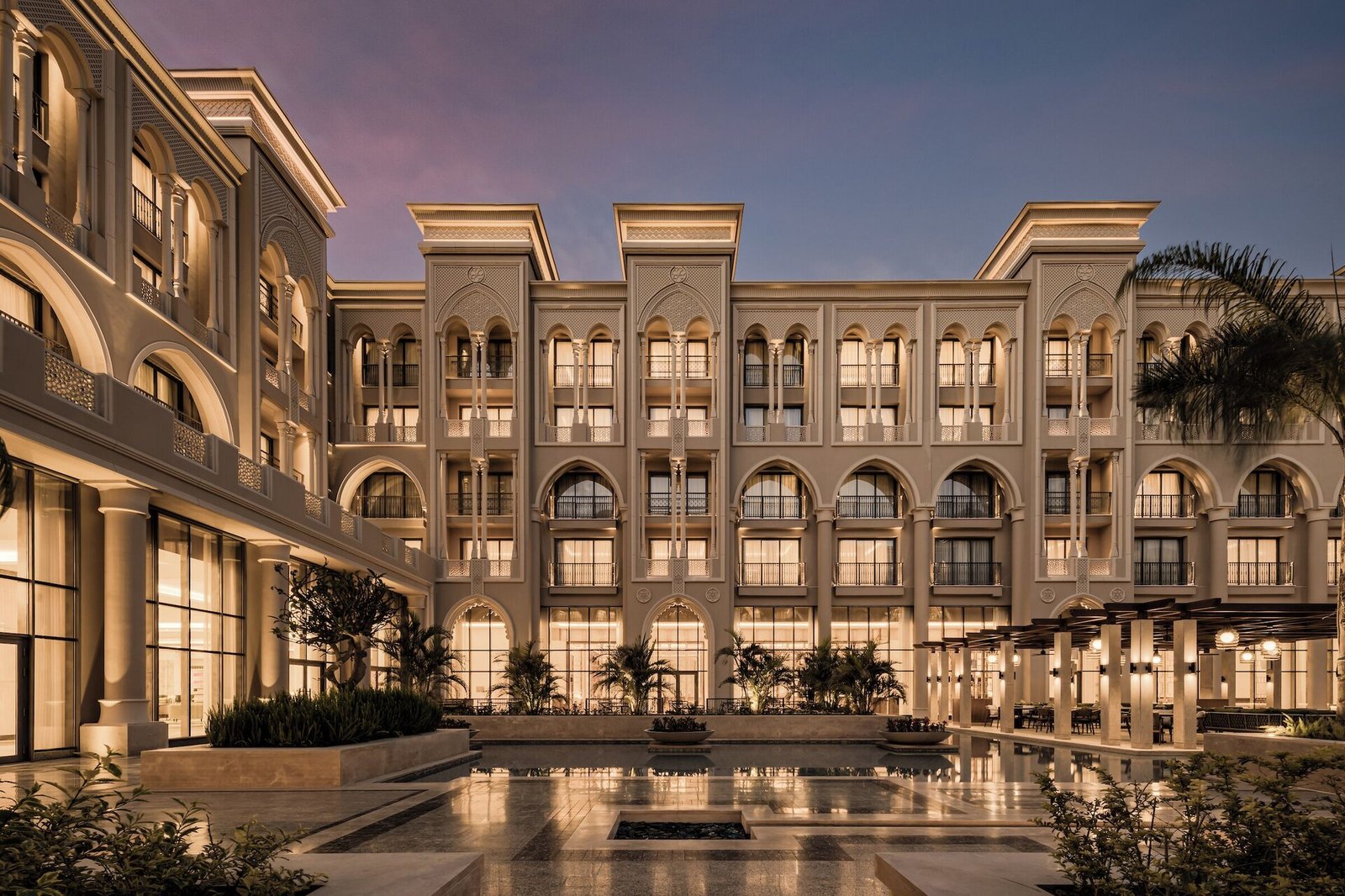 Giza Palace, vibe