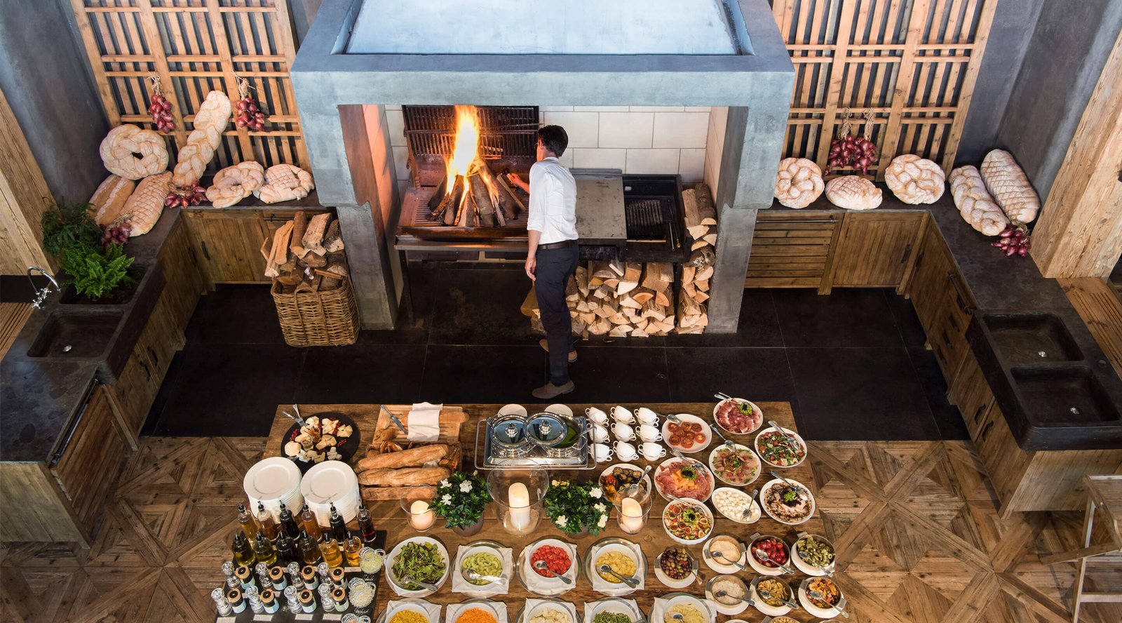 San Luis retreat hotel & lodges, at the table