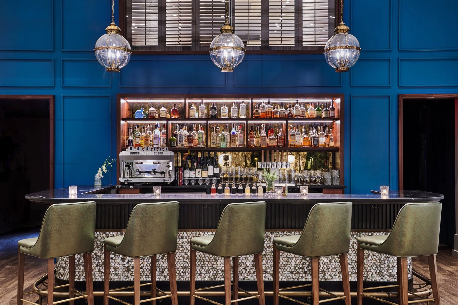 The Loutrel, eat & drink