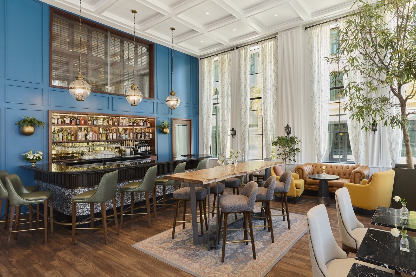 The Loutrel, eat & drink