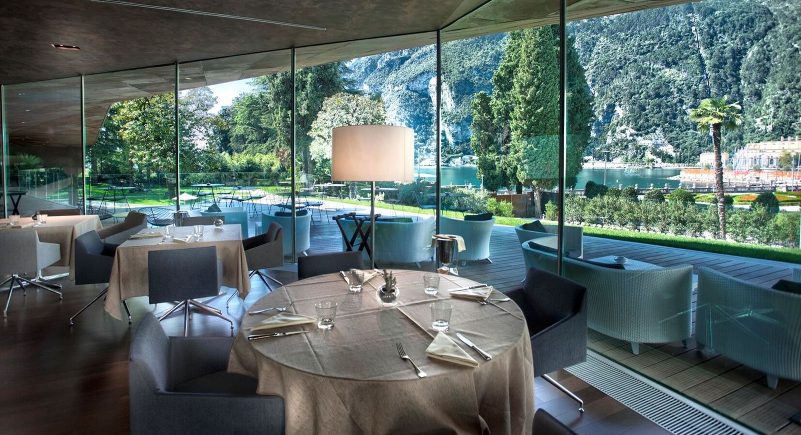 Hotel Lido Palace, at the table