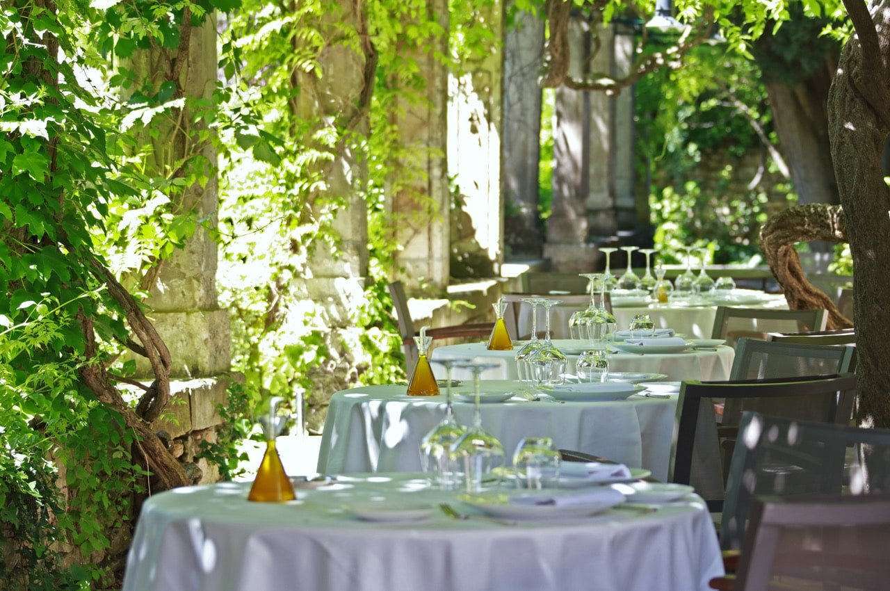 Hôtel Le Prieuré Baumanière, eat & drink