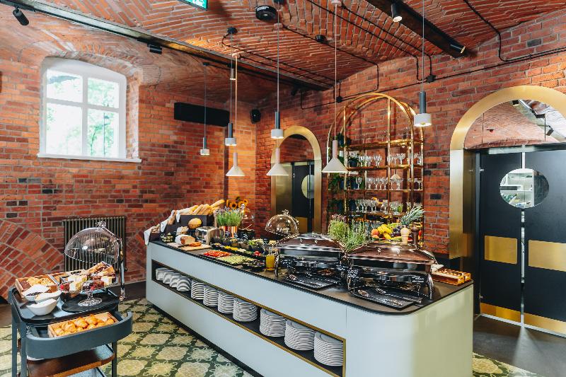 Hotel Altus Palace, eat & drink