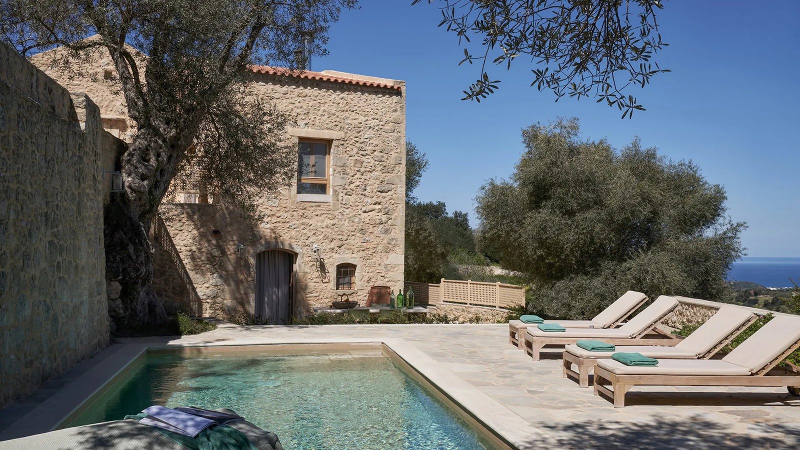 Kapsaliana Village Hotel, the pool
