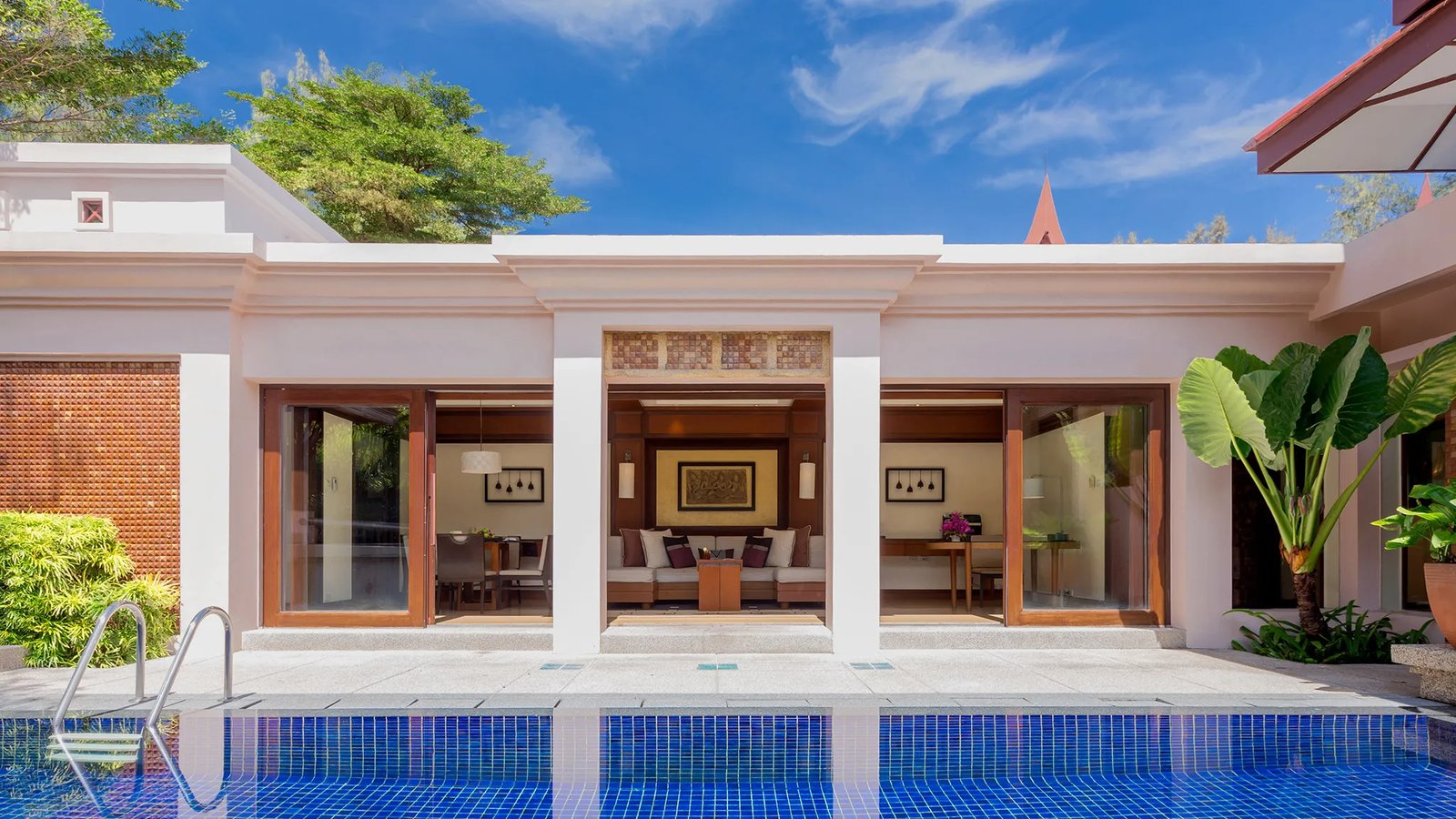 Banyan Tree Phuket — vibe