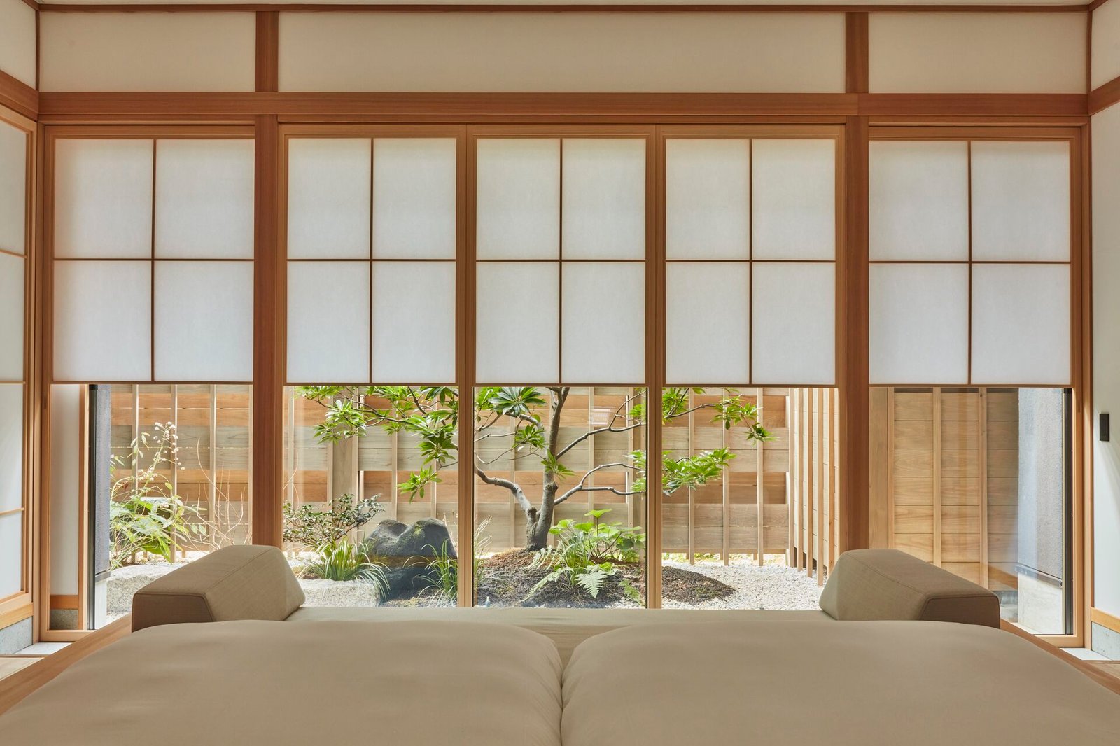 Azumi Setoda, rooms