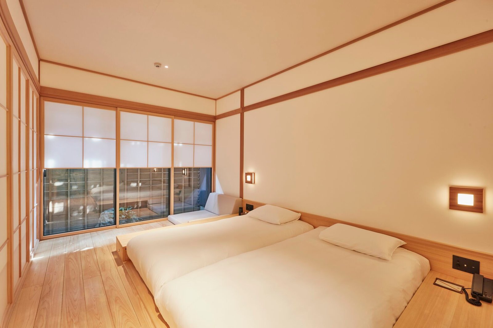 Azumi Setoda, rooms