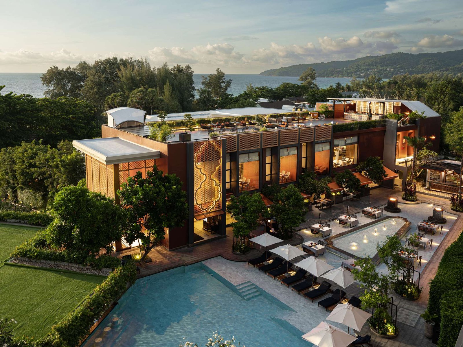 Avista Grande Phuket Karon, the pool