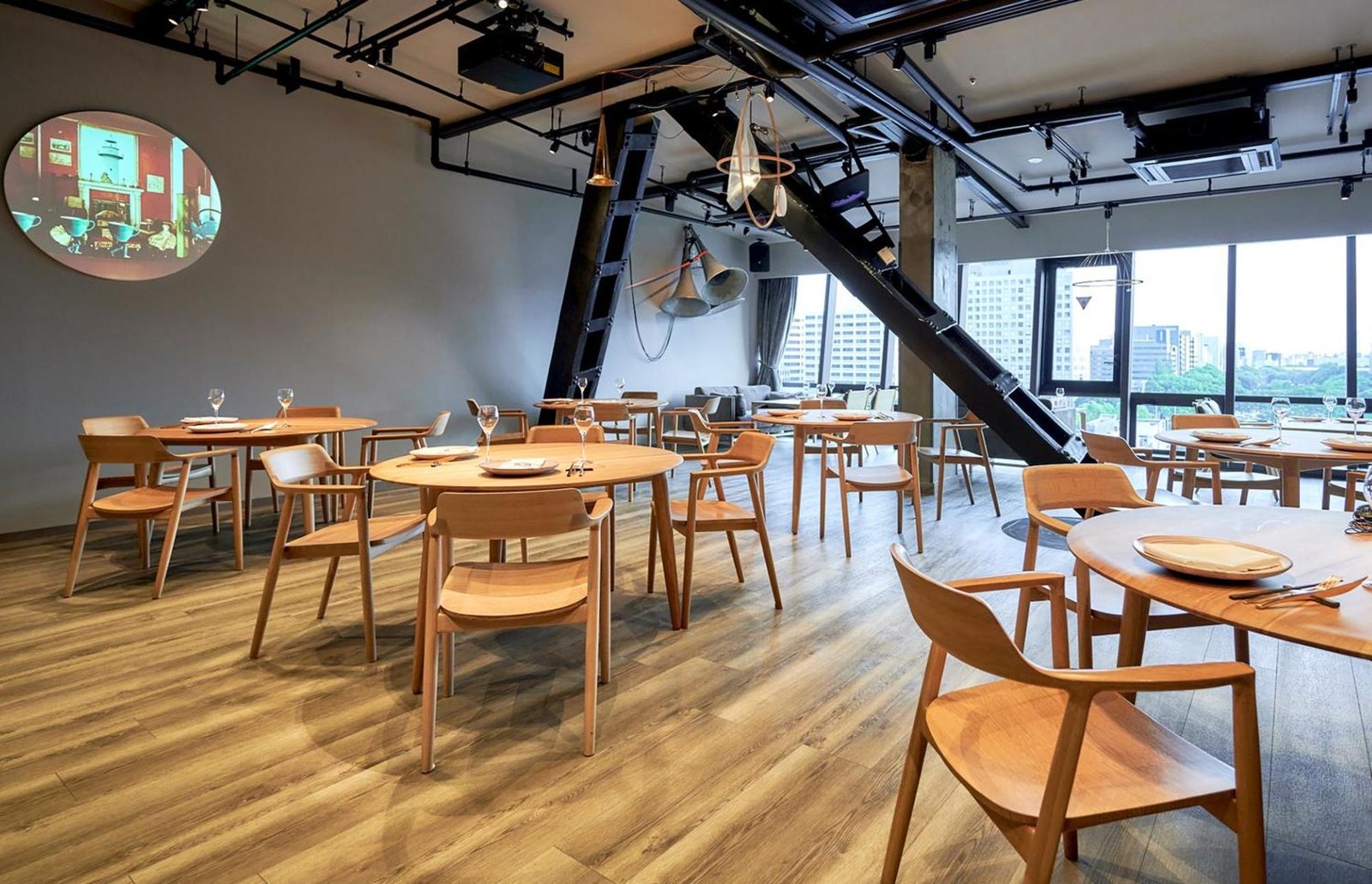 The Tower Hotel Nagoya, eat & drink