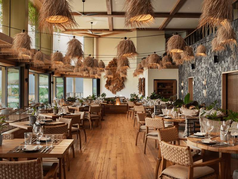 1 Hotel Hanalei Bay, at the table