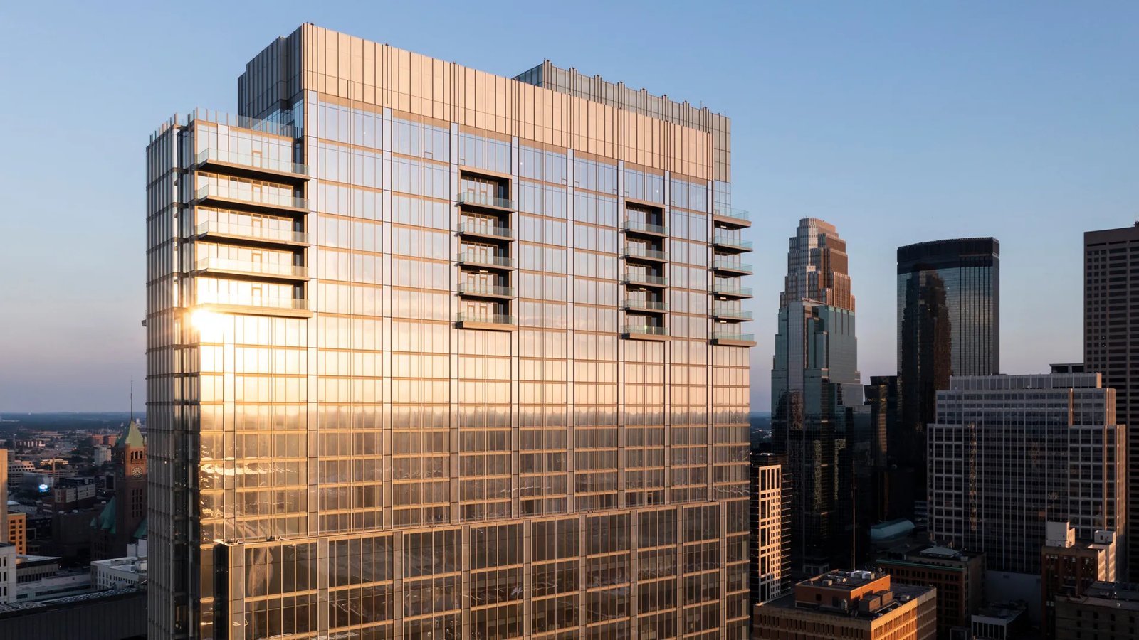 Four Seasons Hotel Minneapolis, backstory