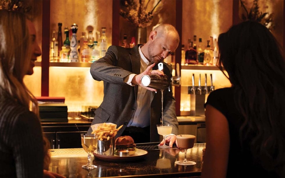 Four Seasons Hotel Minneapolis, eat & drink