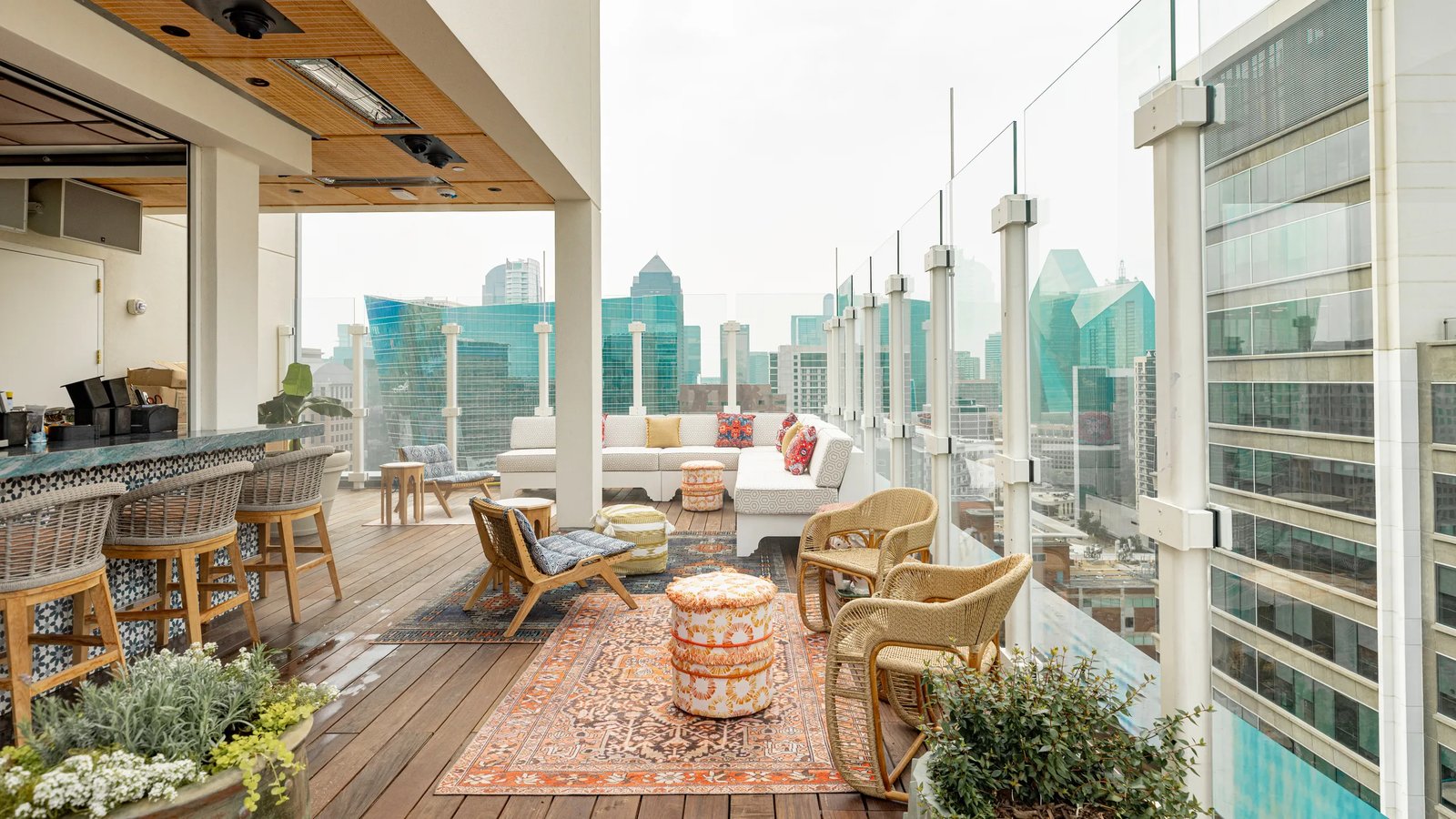 Hôtel Swexan, vibe