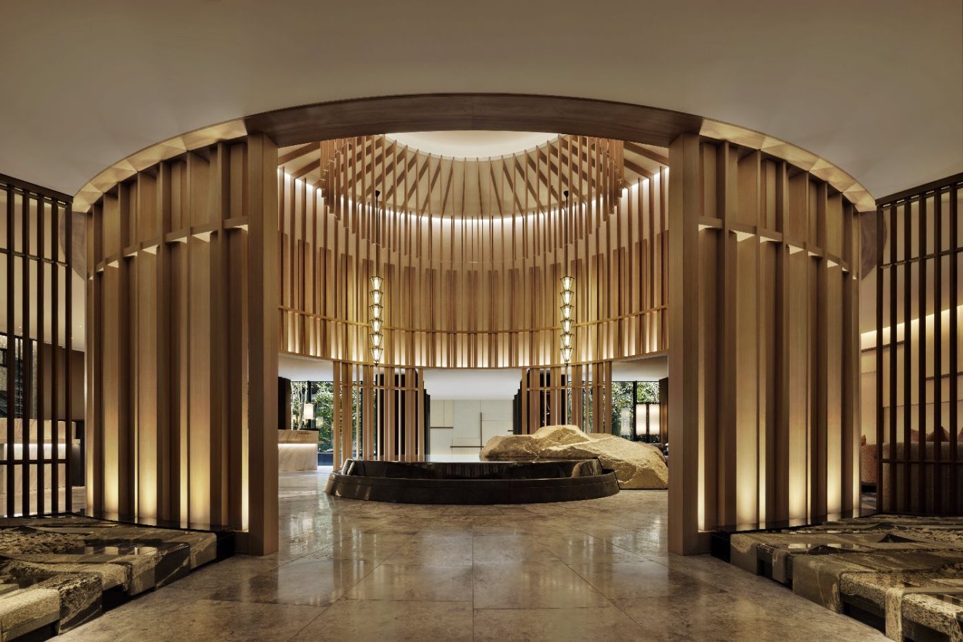 Waldorf Astoria Osaka, vibe