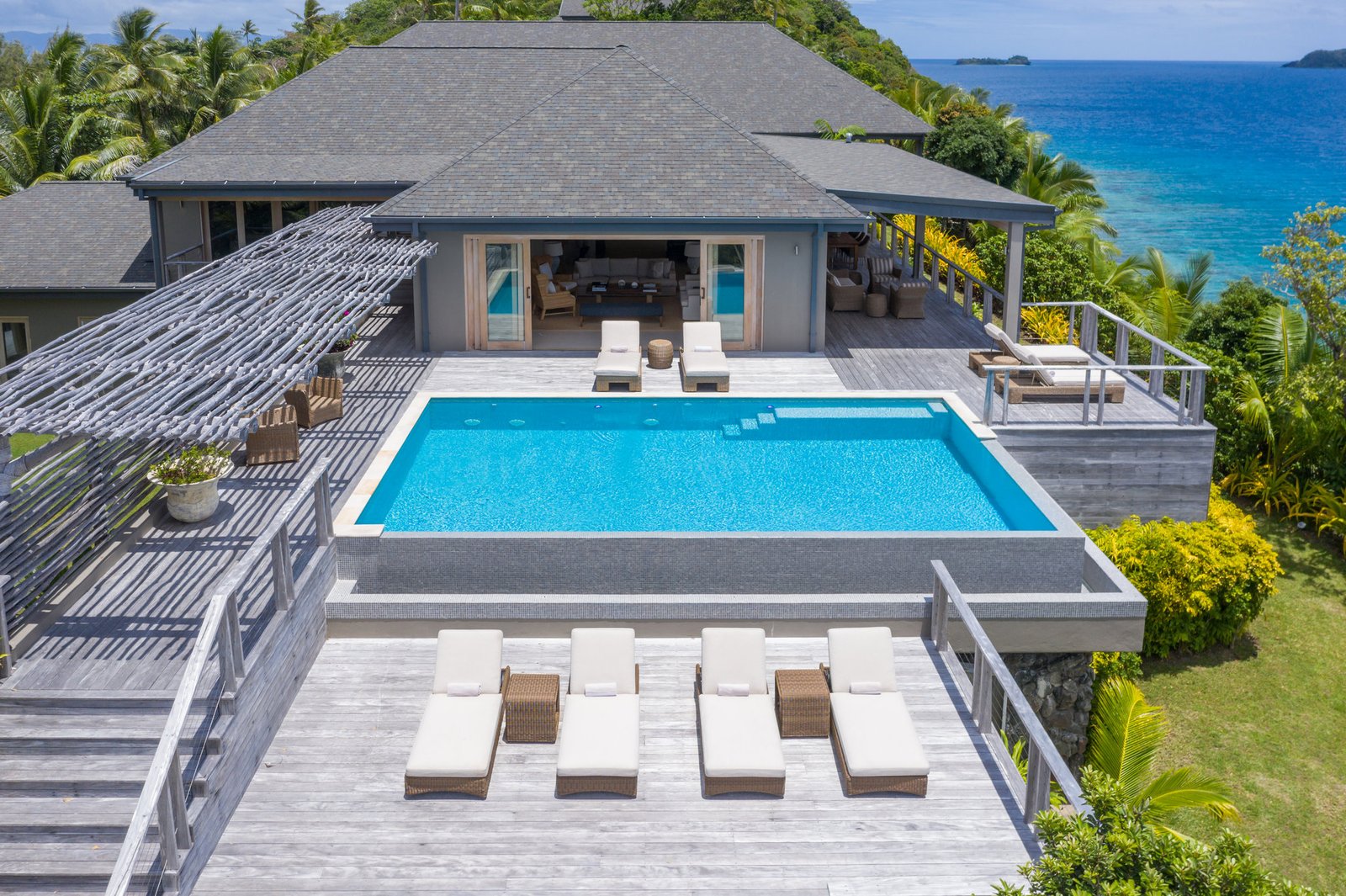 Kokomo Private Island Resort, backstory