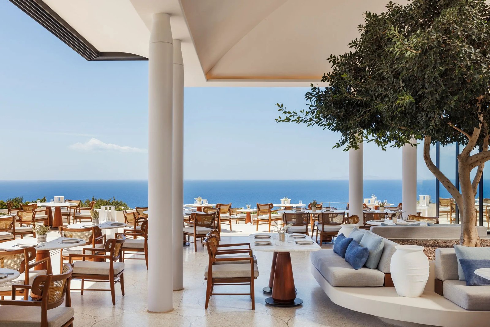 One&Only Kéa Island, atria