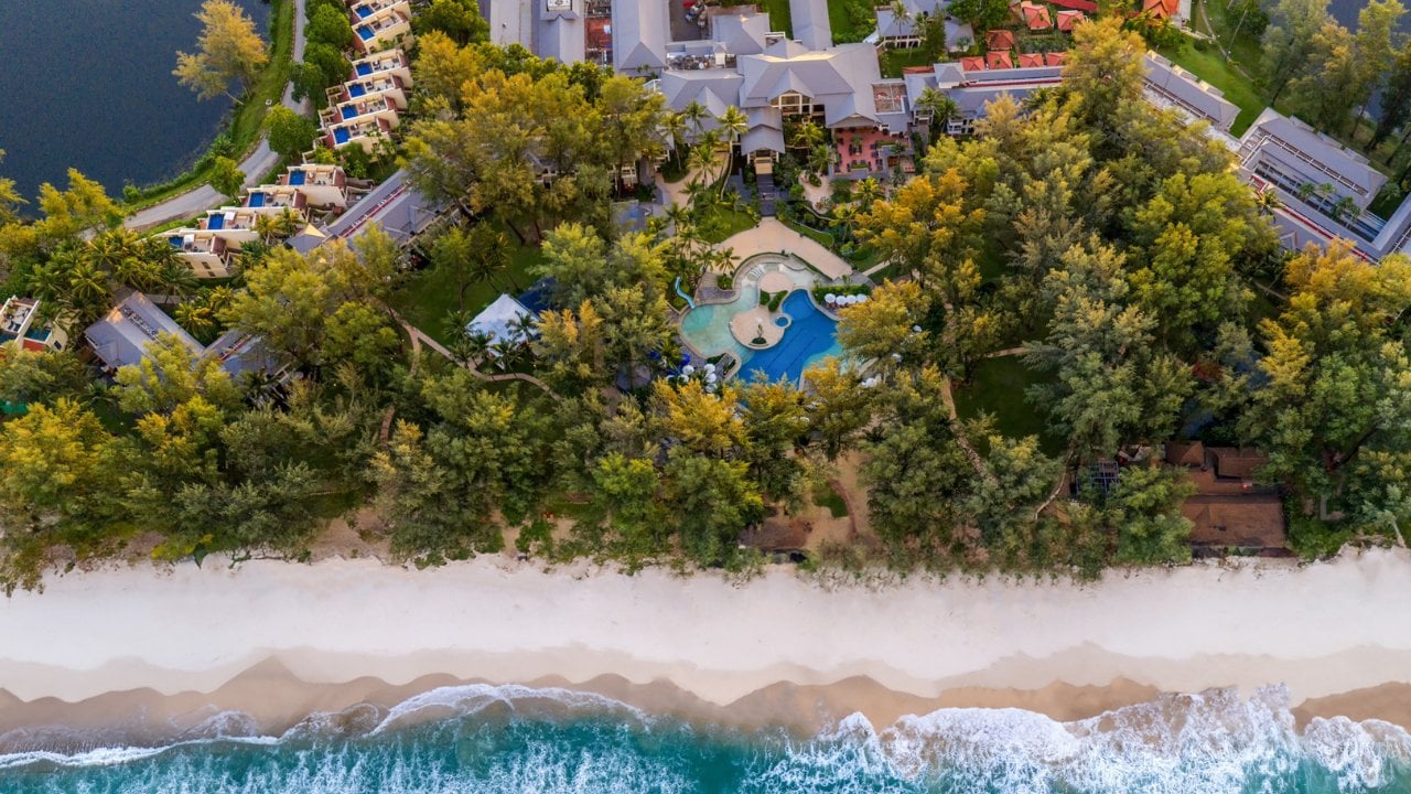 Dusit Thani Laguna Phuket — vibe