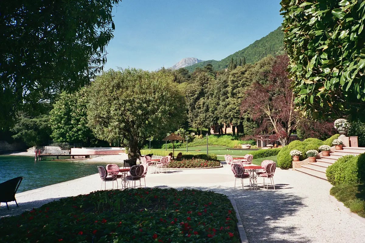 Grand Hotel a Villa Feltrinelli, at the table