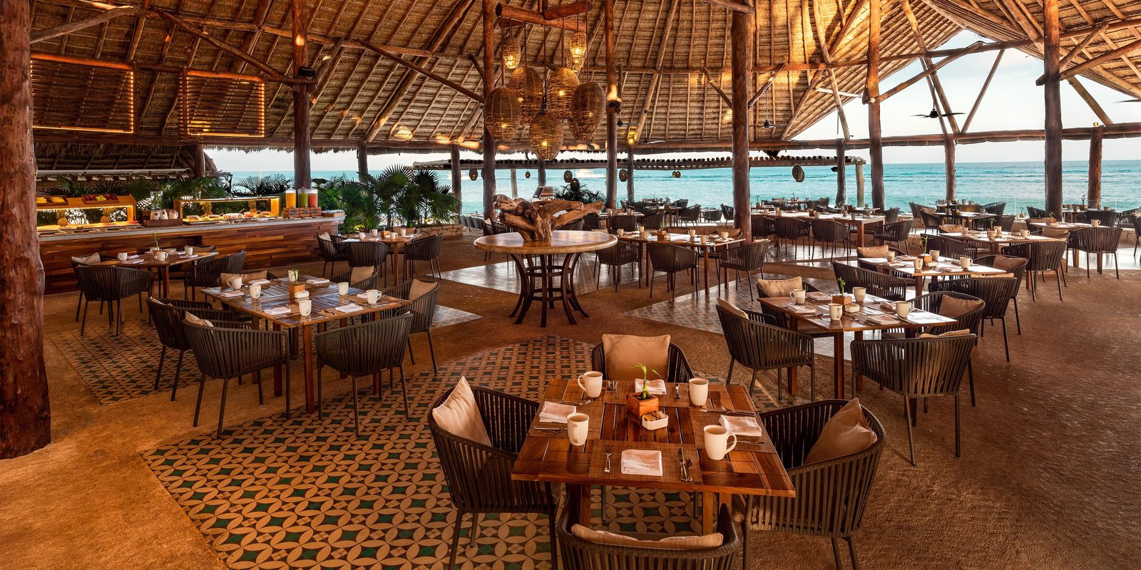 InterContinental Presidente Cozumel Resort Spa by IHG, at the table
