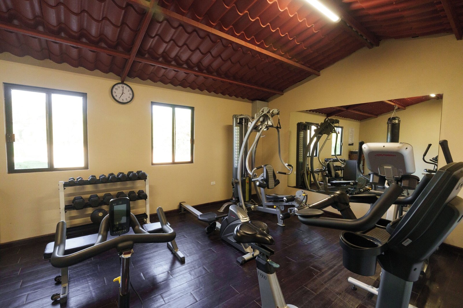 El Cielo Resort Valle de Guadalupe, the gym