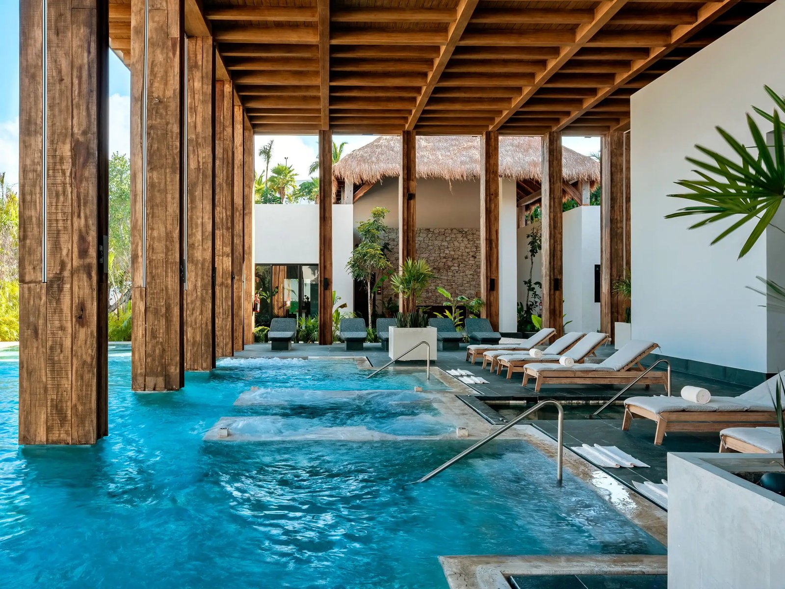 Impression Moxché by Secrets, the spa