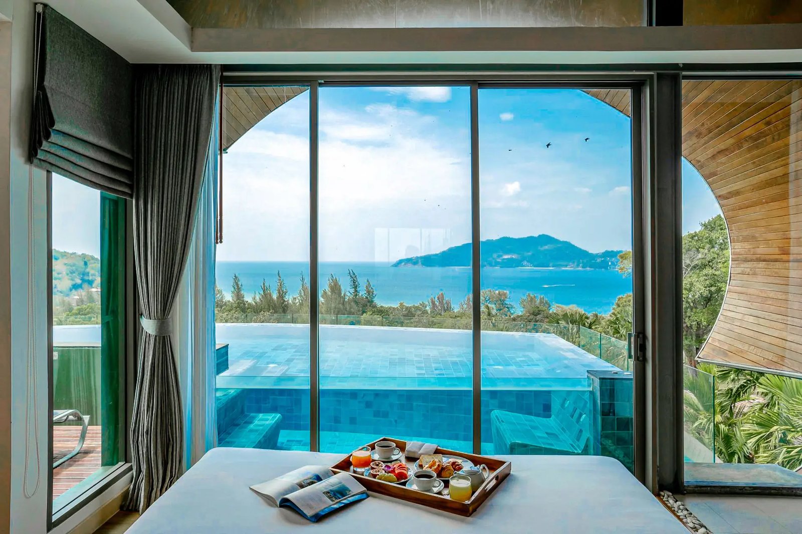 Crest Resort and Pool Villas, rooms