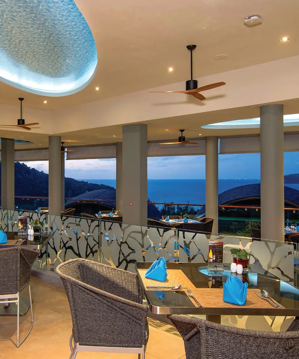 Crest Resort and Pool Villas