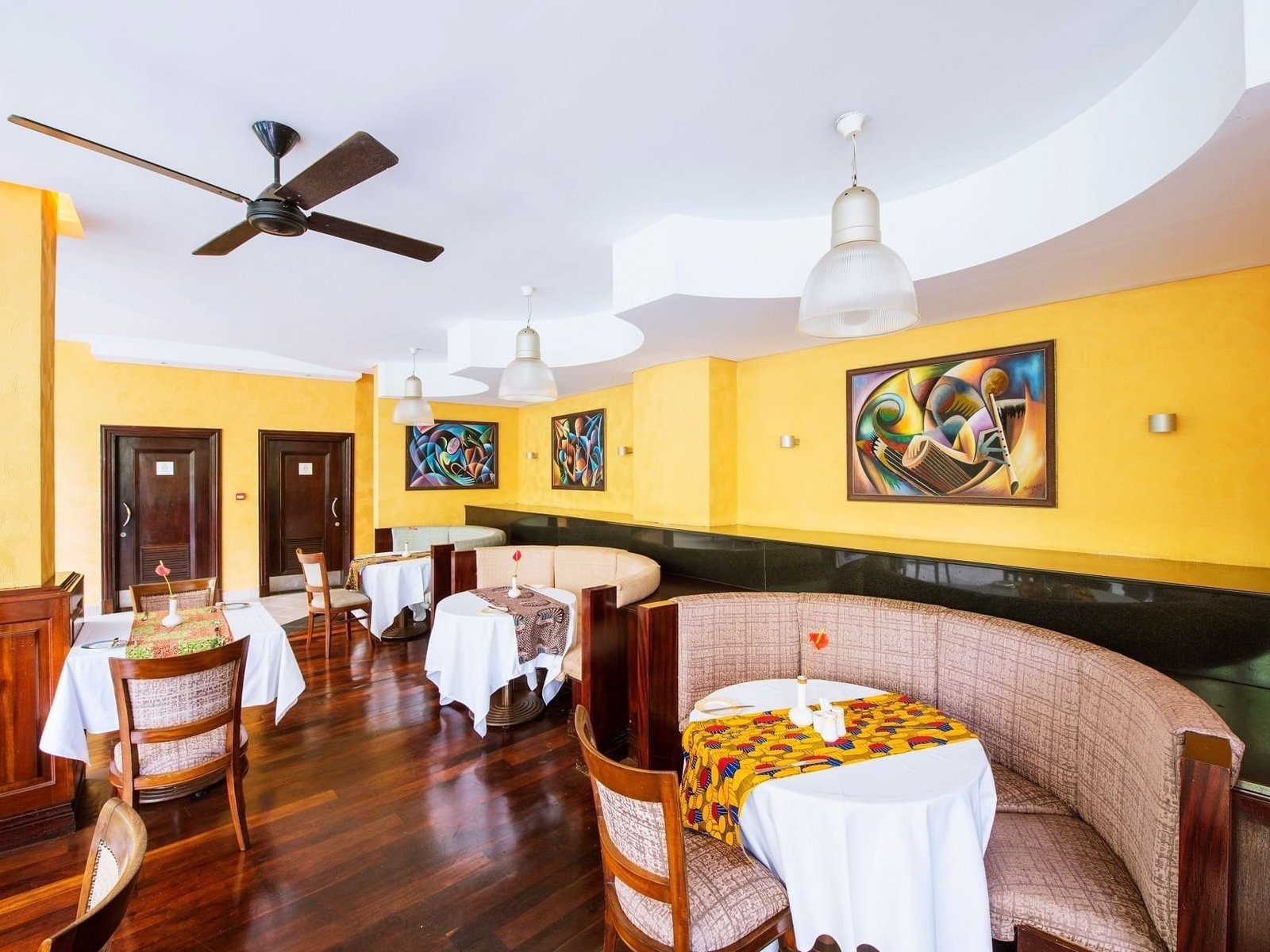 Kigali Serena Hotel, sokoni restaurant