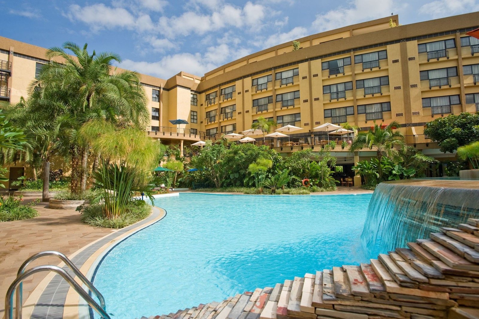 Kigali Serena Hotel, the pool