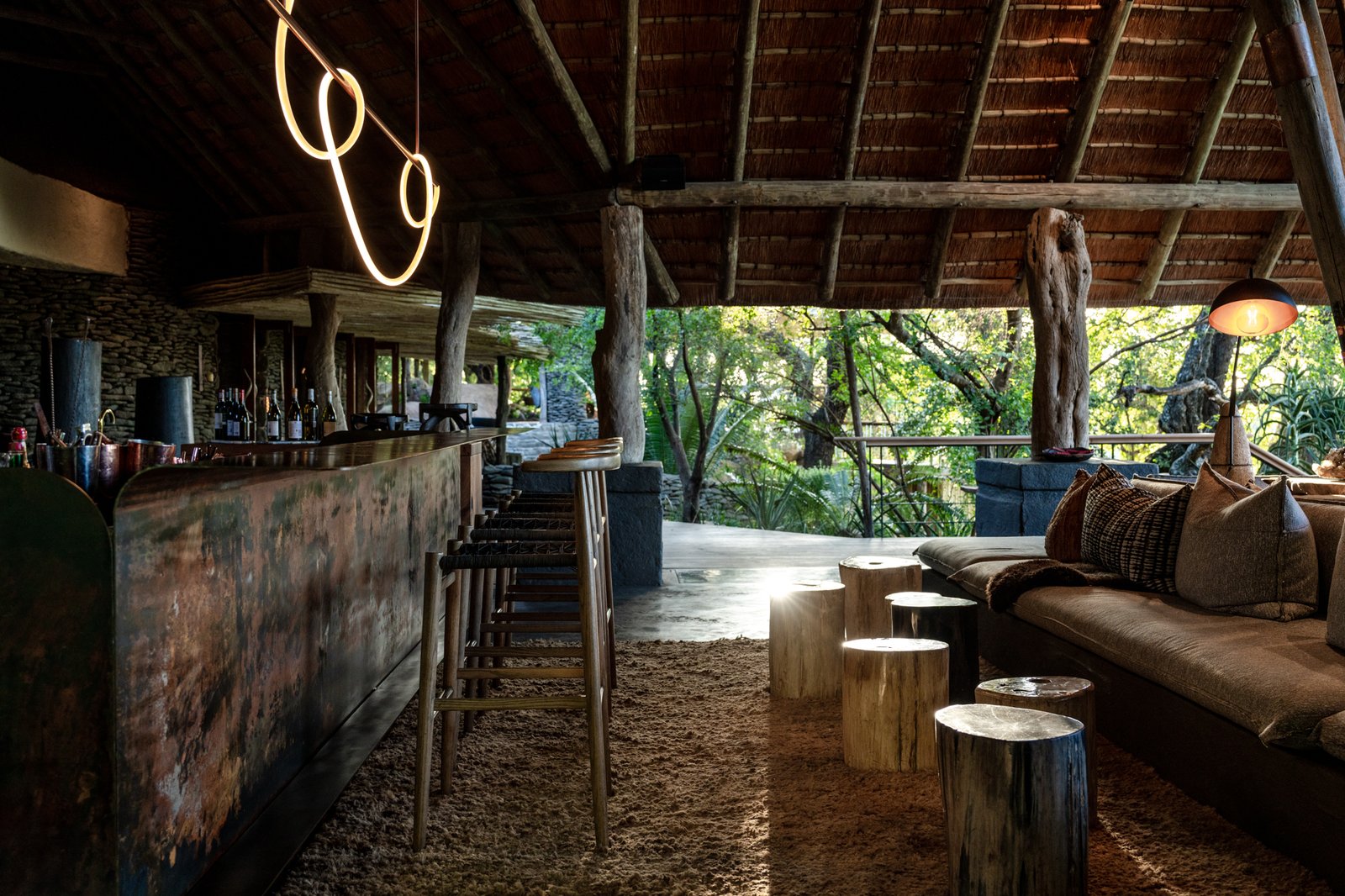 Singita Boulders, copper bar