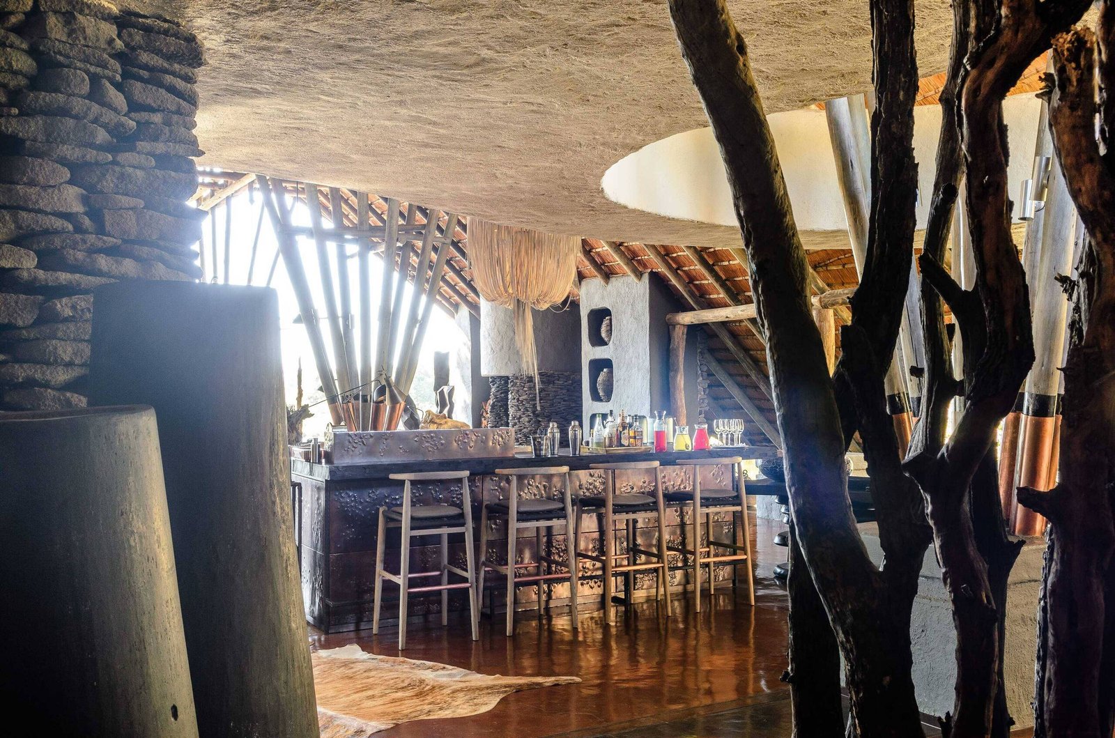 Singita Boulders, copper bar