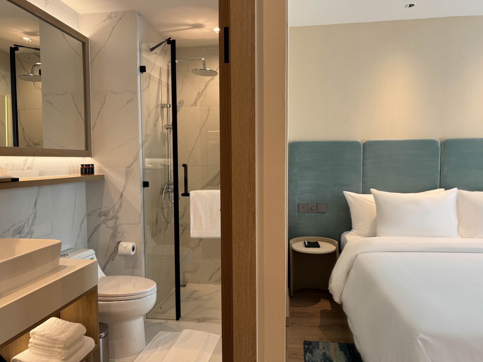 Laya Resort Phuket, rooms