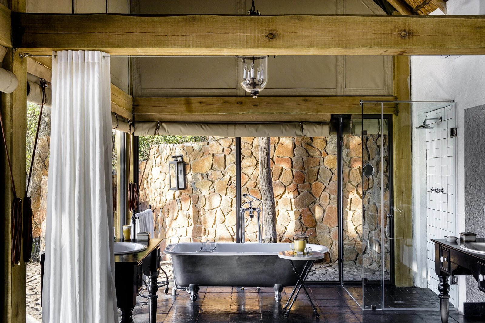 Singita Ebony