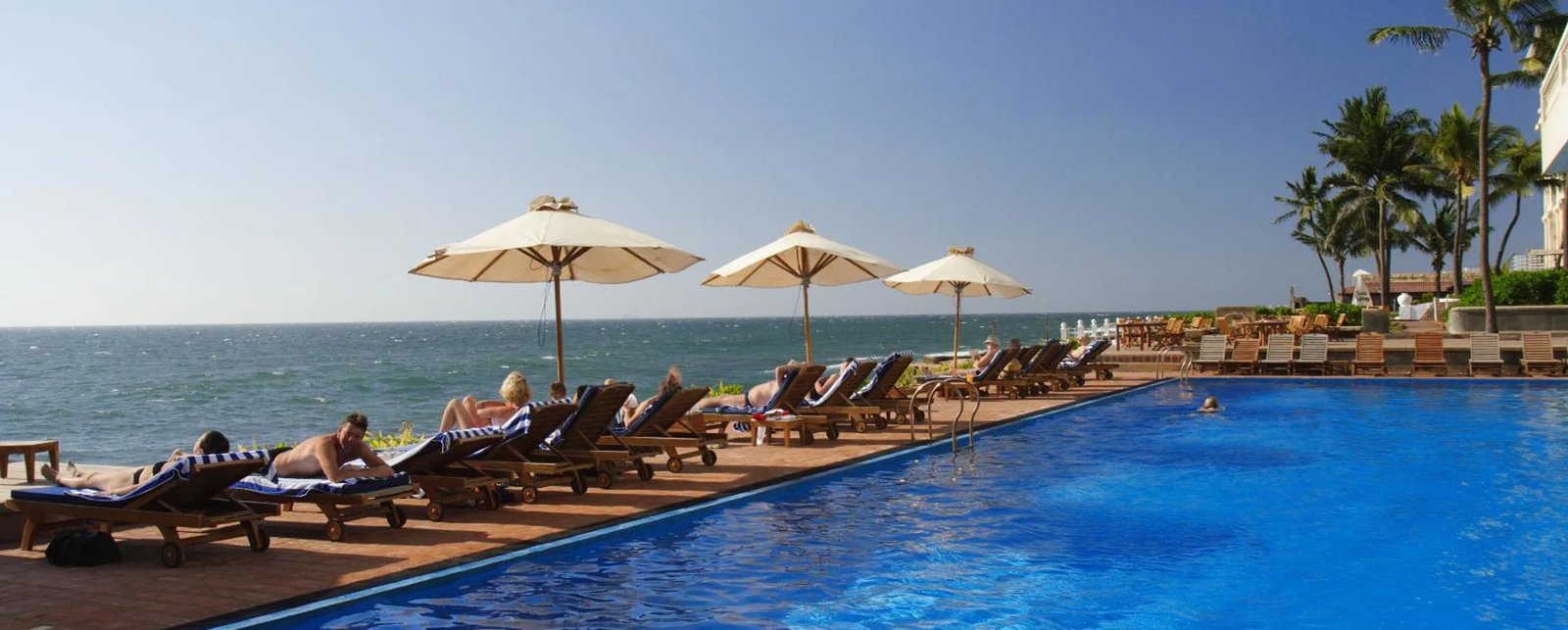Galle Face Hotel, the pool