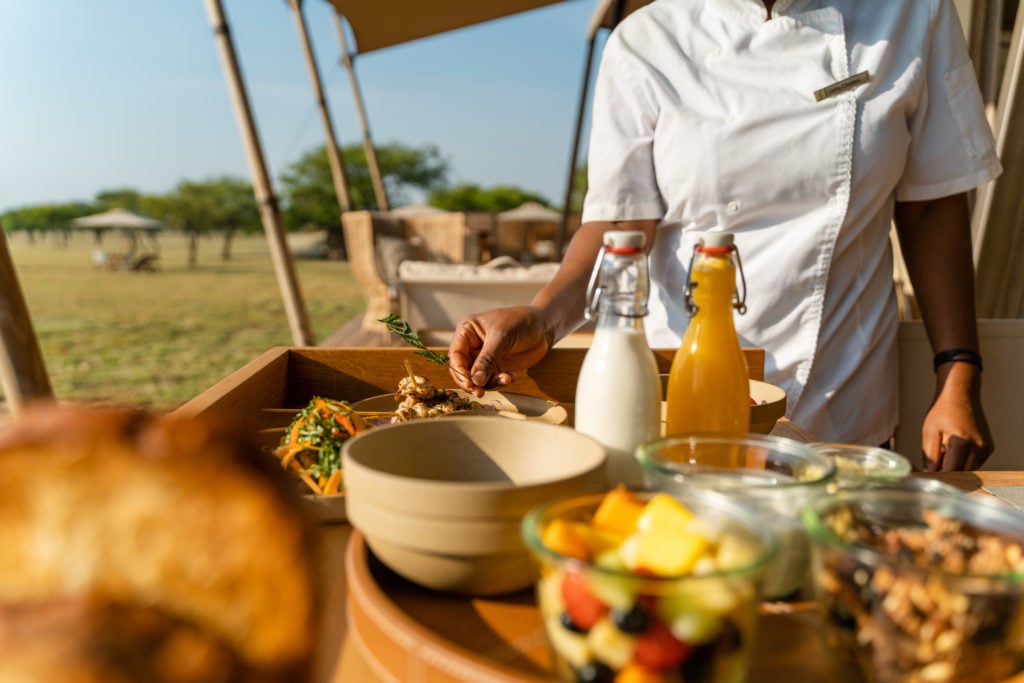 Singita Sabora, at the table