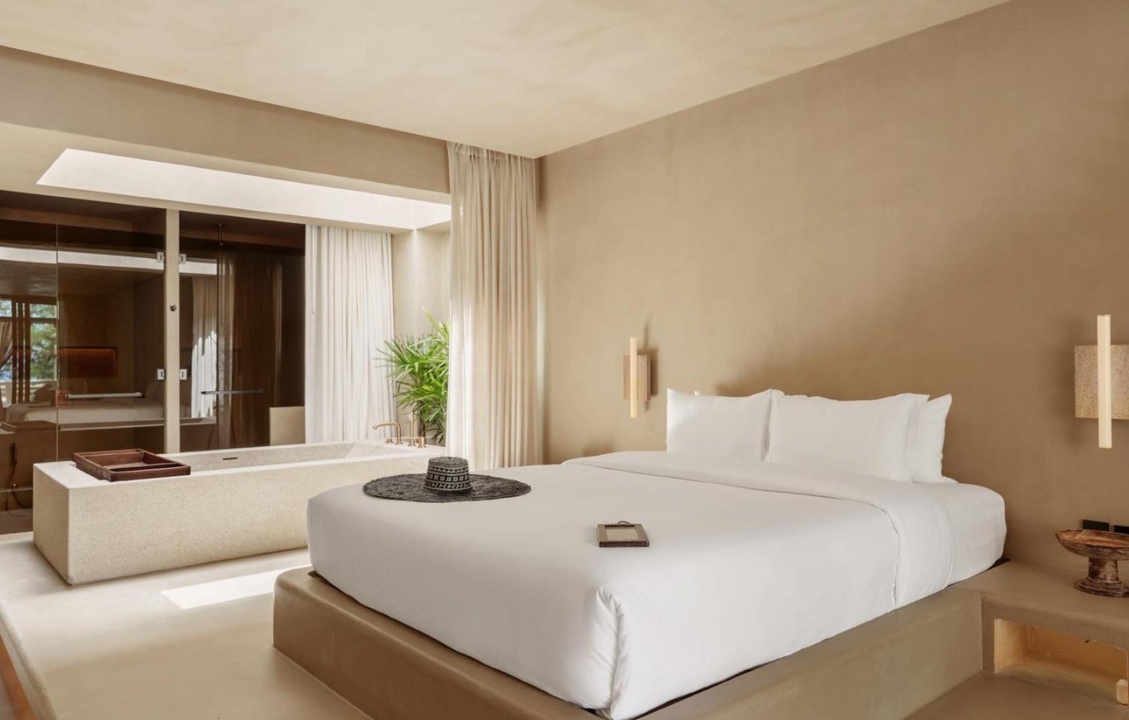 Café del Mar Phuket — rooms