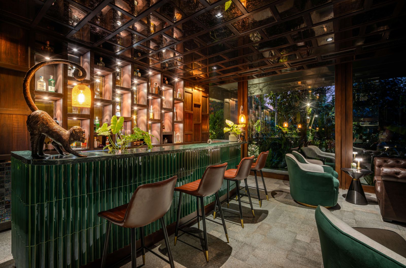 Anantara Mai Khao Phuket Villas, bua bar