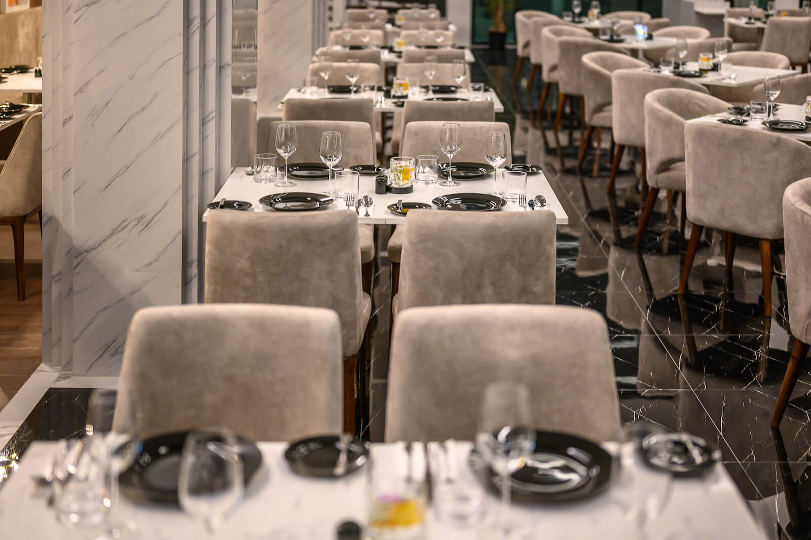 Mida Grande Resort Phuket — eat & drink