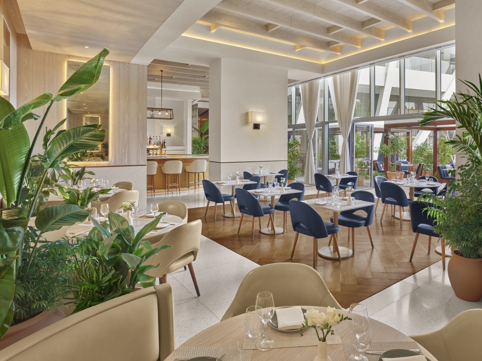 The Abu Dhabi EDITION, alba terrace