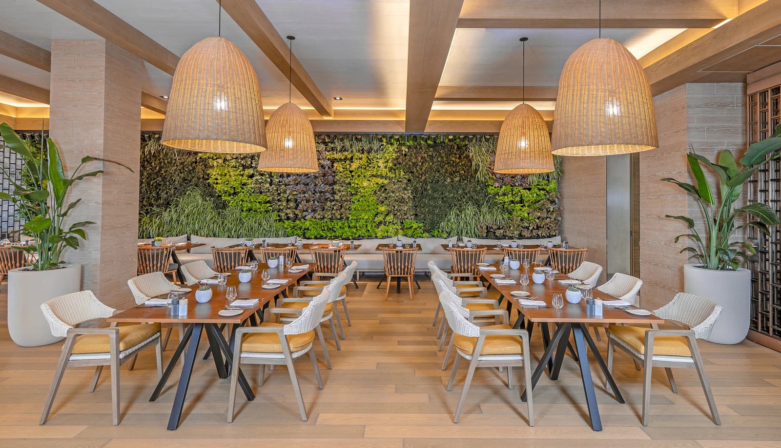 Anantara Mina Ras Al Khaimah Resort, eat & drink