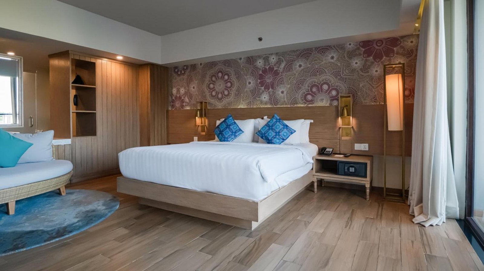 Eastin Ashta Resort
