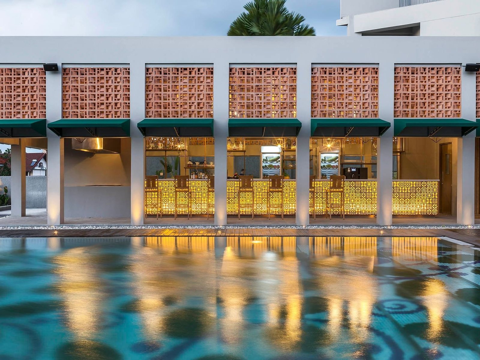 Eastin Ashta Resort