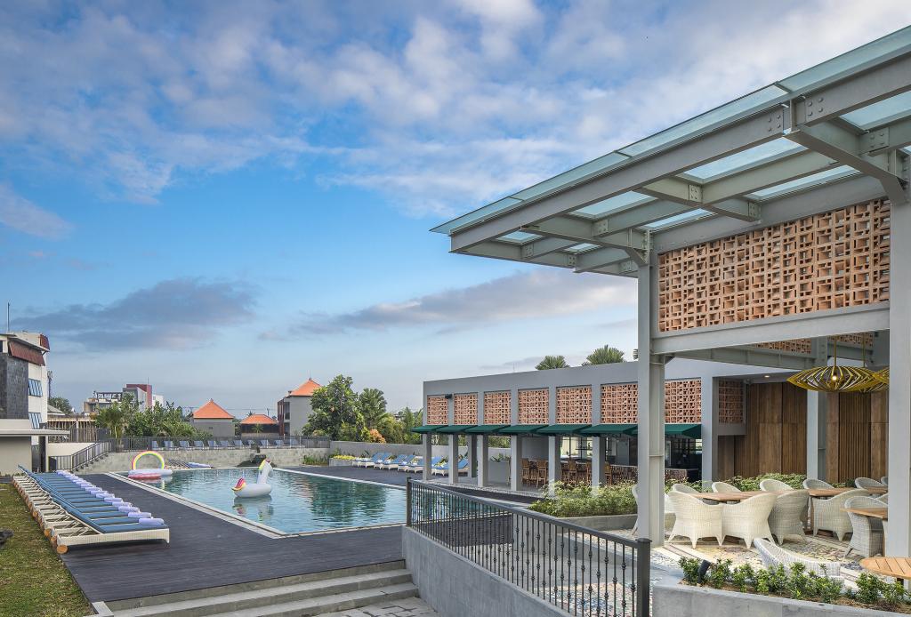 Eastin Ashta Resort