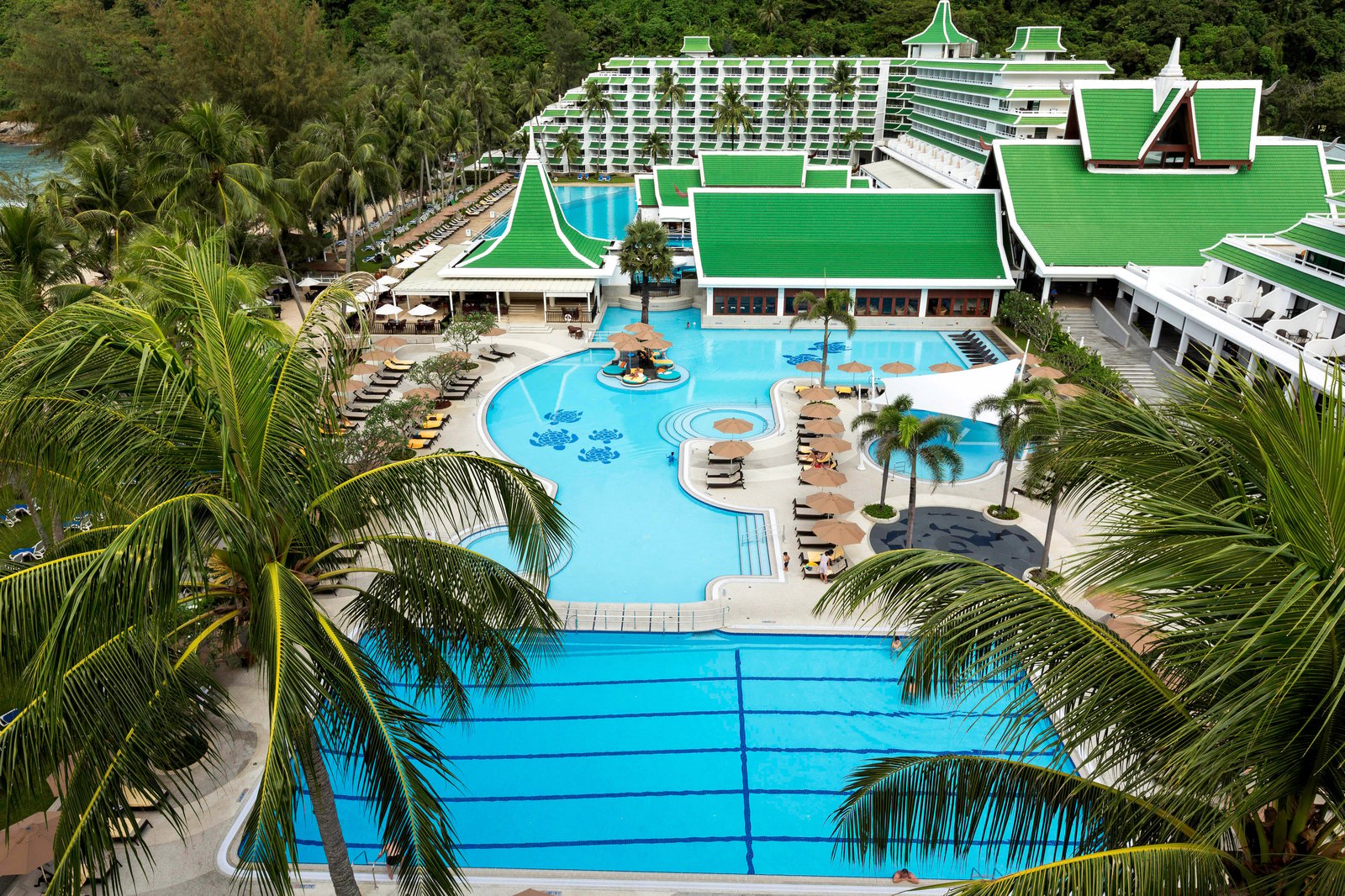 Le Méridien Phuket Beach Resort, the pool